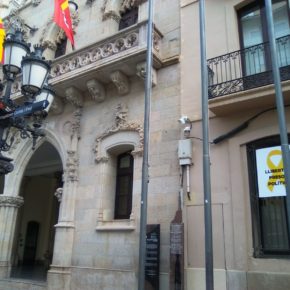 Ciudadanos (Cs) Terrassa reclama al equipo de gobierno la retirada de símbolos partidistas de todos los edificios y espacios públicos